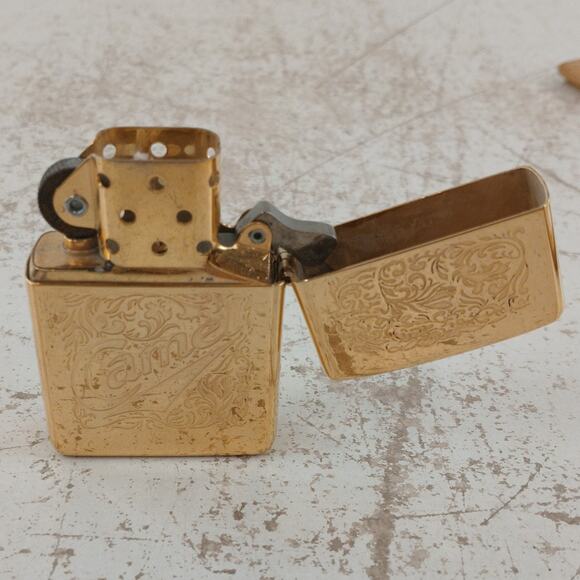 Vintage Zippo XII Camel Gold Tone Windproof Lighter w/ Box USA Made Collectible - Picture 8 of 9